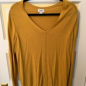 Old Navy sweater